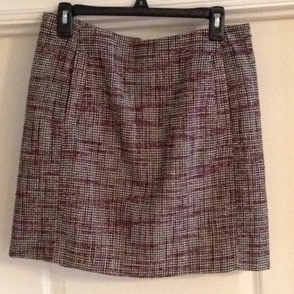 Cute burgundy, black and cream tweed mini skirt.
